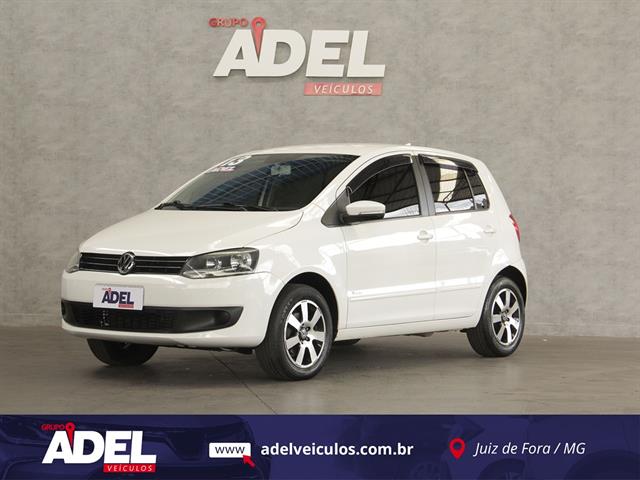 VOLKSWAGEN FOX 1.6 MI TOTAL FLEX 8V 5P 2013