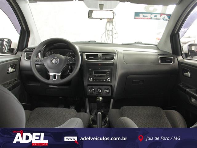 VOLKSWAGEN FOX 1.6 MI TOTAL FLEX 8V 5P 2013