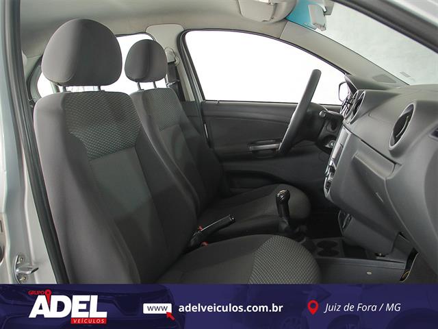 VOLKSWAGEN Gol (NOVO) 1.0 MI TOTAL FLEX 8V 4P 2011