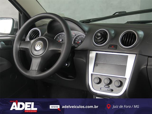 VOLKSWAGEN Gol (NOVO) 1.0 MI TOTAL FLEX 8V 4P 2011