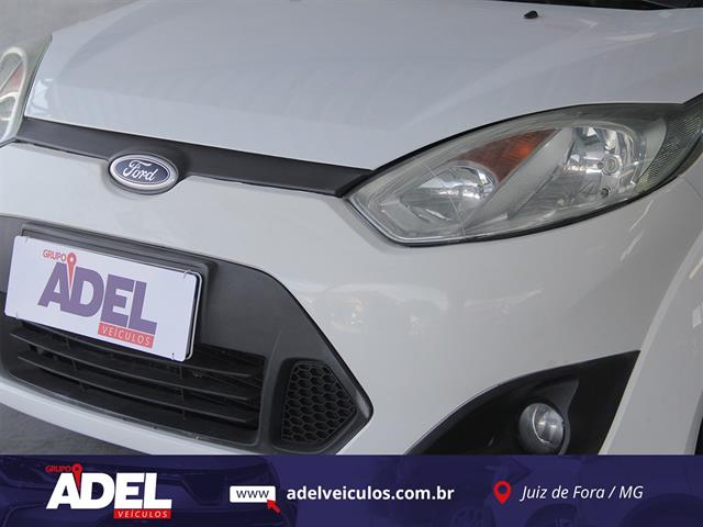 FORD Fiesta 1.6 16V FLEX MEC. 5P 2014
