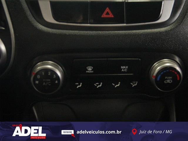 HYUNDAI ix35 2.0 16V 170CV 2WD/4WD AUT. 2013