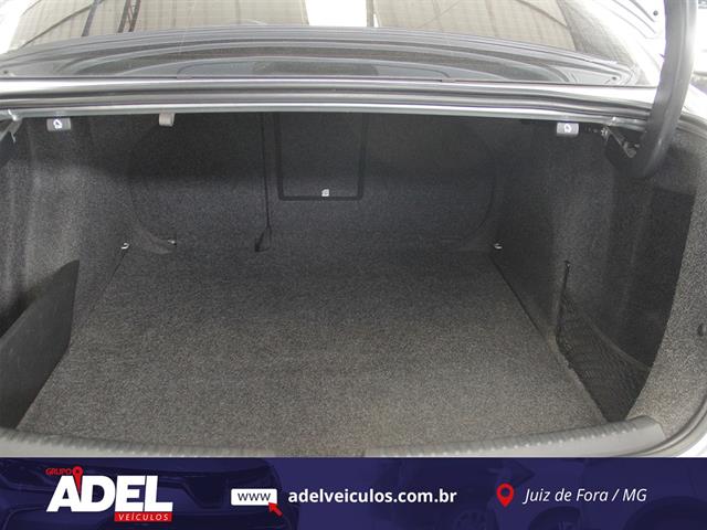 VOLKSWAGEN JETTA COMFORTLINE 2.0 T.FLEX 8V 4P TIPT. 2013