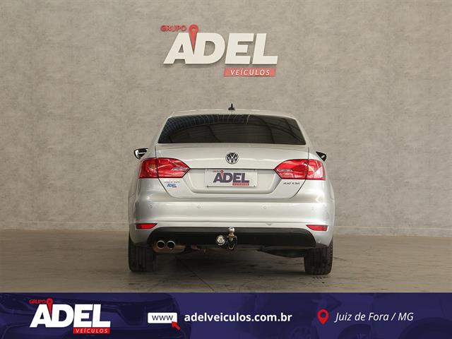 VOLKSWAGEN JETTA COMFORTLINE 2.0 T.FLEX 8V 4P TIPT. 2013