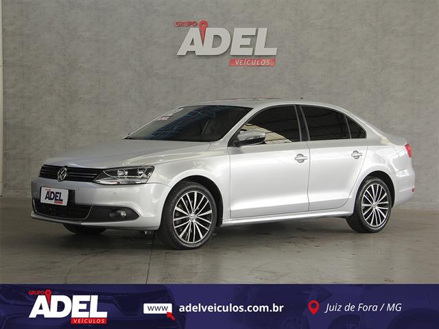 VOLKSWAGEN JETTA COMFORTLINE 2.0 T.FLEX 8V 4P TIPT. 2013