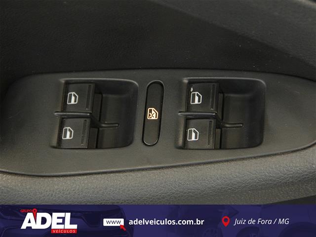 VOLKSWAGEN JETTA COMFORTLINE 2.0 T.FLEX 8V 4P TIPT. 2013