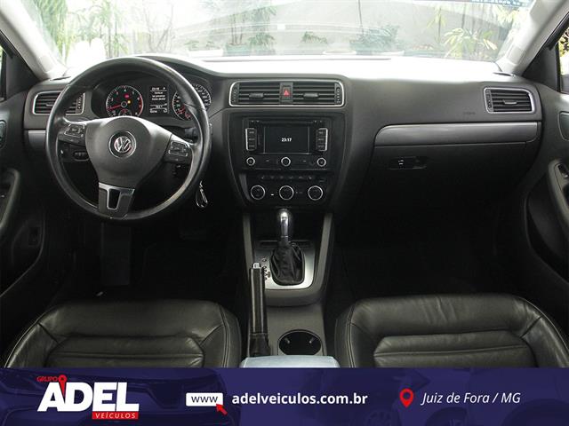 VOLKSWAGEN JETTA COMFORTLINE 2.0 T.FLEX 8V 4P TIPT. 2013