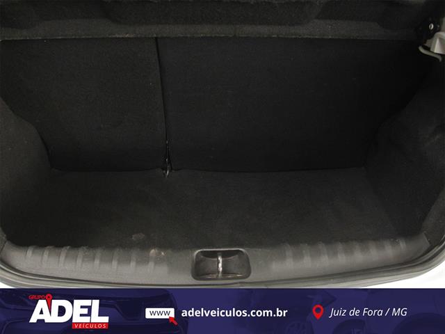 CHEVROLET ONIX HATCH LT 1.0 8V FLEXPOWER 5P MEC. 2013