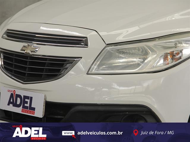 CHEVROLET ONIX HATCH LT 1.0 8V FLEXPOWER 5P MEC. 2013