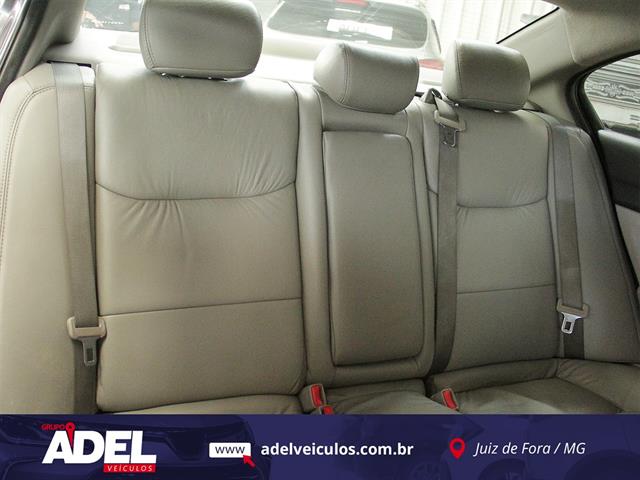 HONDA CIVIC SEDAN LXS 1.8/1.8 FLEX 16V AUT. 4P 2015