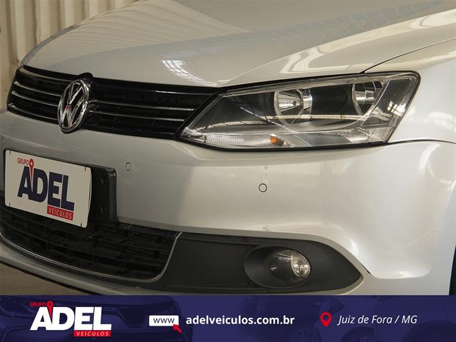VOLKSWAGEN JETTA COMFORTLINE 2.0 T.FLEX 8V 4P TIPT. 2013