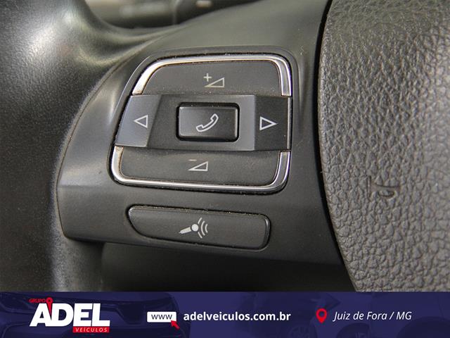 VOLKSWAGEN JETTA COMFORTLINE 2.0 T.FLEX 8V 4P TIPT. 2013