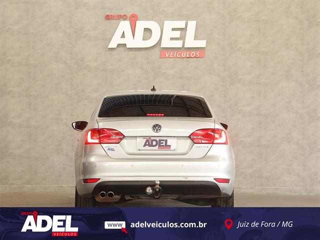 VOLKSWAGEN JETTA COMFORTLINE 2.0 T.FLEX 8V 4P TIPT. 2013