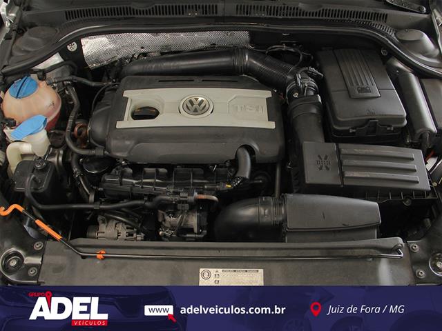 VOLKSWAGEN JETTA COMFORTLINE 2.0 T.FLEX 8V 4P TIPT. 2013
