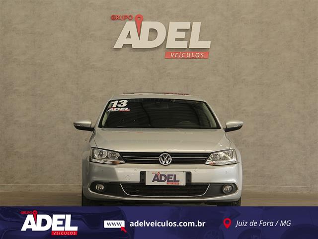 VOLKSWAGEN JETTA COMFORTLINE 2.0 T.FLEX 8V 4P TIPT. 2013