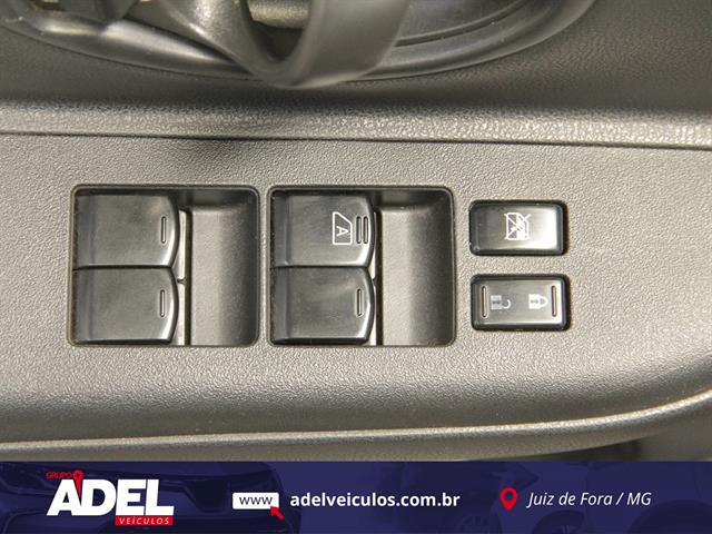 NISSAN MARCH 1.0 16V FLEX FUEL 5P 2013