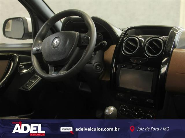 RENAULT DUSTER DAKAR 4X4 2.0 HI-FLEX 16V MEC. 2016