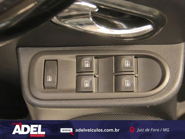 RENAULT DUSTER DAKAR 4X4 2.0 HI-FLEX 16V MEC. 2016