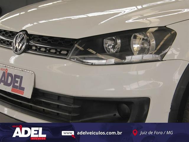 VOLKSWAGEN SAVEIRO ROCK IN RIO 1.6 TOTAL FLEX 8V CD 2016