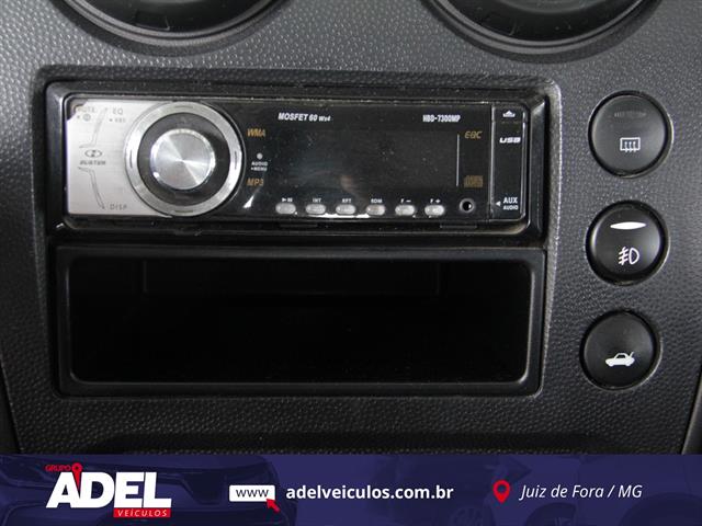 FORD FIESTA 1.0 8V FLEX/CLASS 1.0 8V FLEX 5P 2011