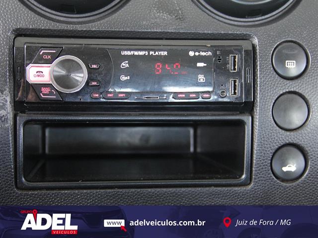 FORD FIESTA SEDAN 1.0 8V FLEX 4P 2013