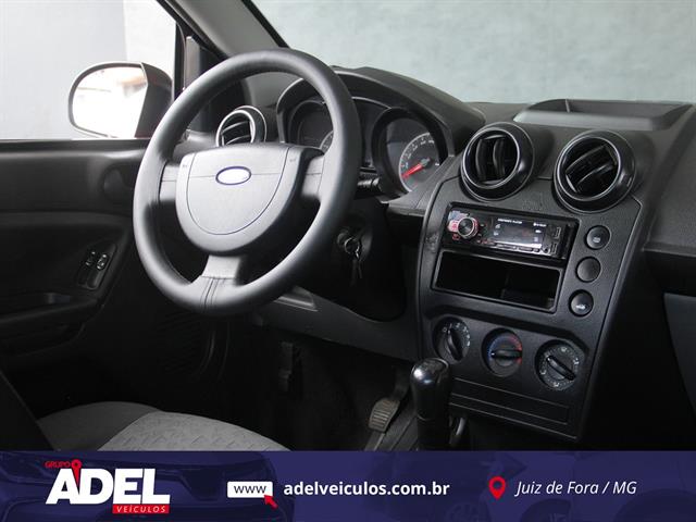 FORD FIESTA SEDAN 1.0 8V FLEX 4P 2013