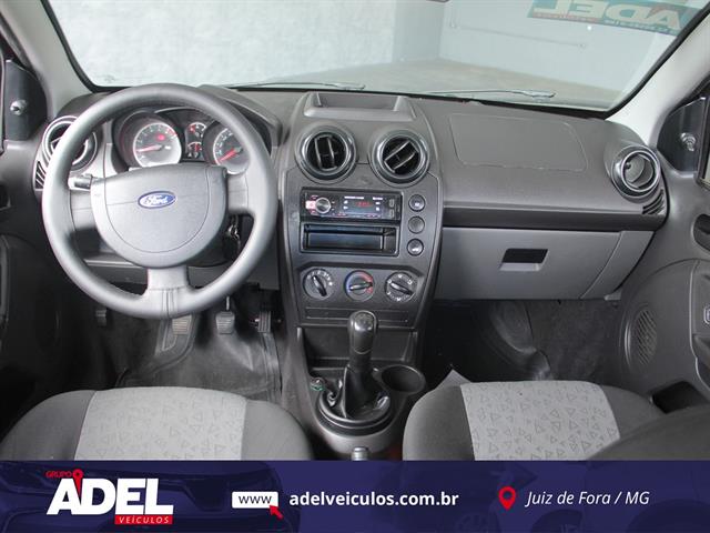 FORD FIESTA SEDAN 1.0 8V FLEX 4P 2013
