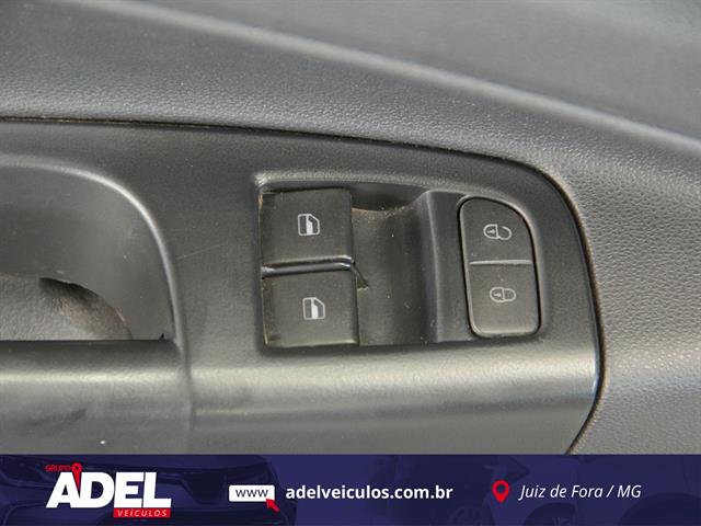 VOLKSWAGEN SAVEIRO ROBUST 1.6 TOTAL FLEX 16V 2023