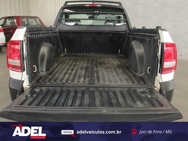 VOLKSWAGEN SAVEIRO ROBUST 1.6 TOTAL FLEX 16V 2023