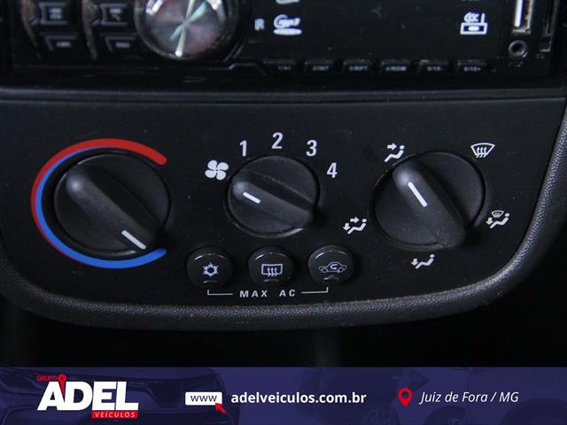 CHEVROLET CORSA HAT. MAXX 1.4 8V ECONOFLEX 5P 2012