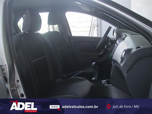 RENAULT LOGAN ZEN FLEX 1.0 12V 4P MEC. 2025