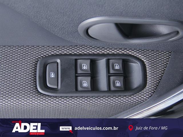 RENAULT LOGAN ZEN FLEX 1.0 12V 4P MEC. 2025