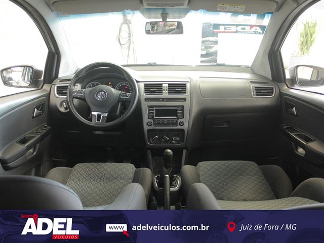 VOLKSWAGEN FOX TRENDLINE 1.0 FLEX 8V 5P 2015