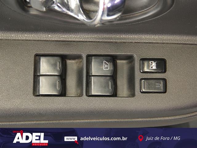 NISSAN MARCH S 1.6 16V FLEX FUEL 5P 2013