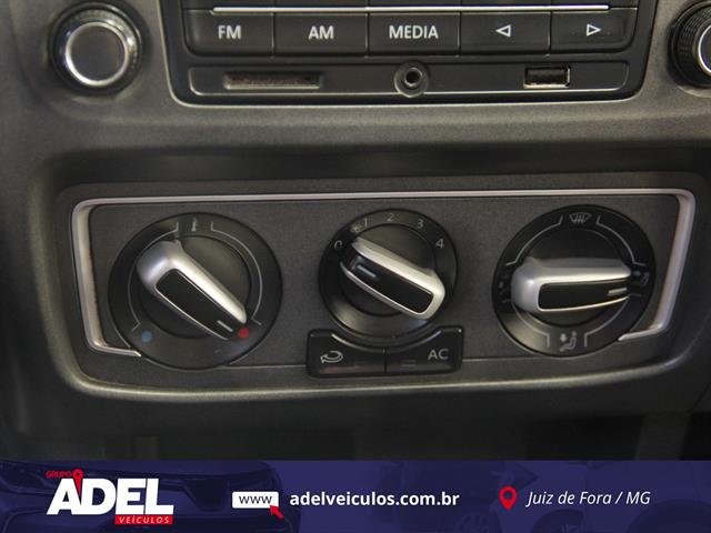 VOLKSWAGEN FOX 1.6 MI TOTAL FLEX 8V 5P 2014