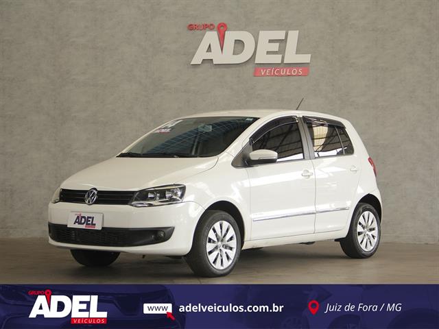 VOLKSWAGEN FOX 1.6 MI TOTAL FLEX 8V 5P 2014