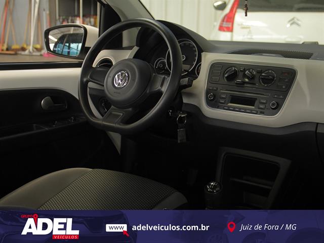 VOLKSWAGEN UP! MOVE 1.0 TOTAL FLEX 12V 5P 2015