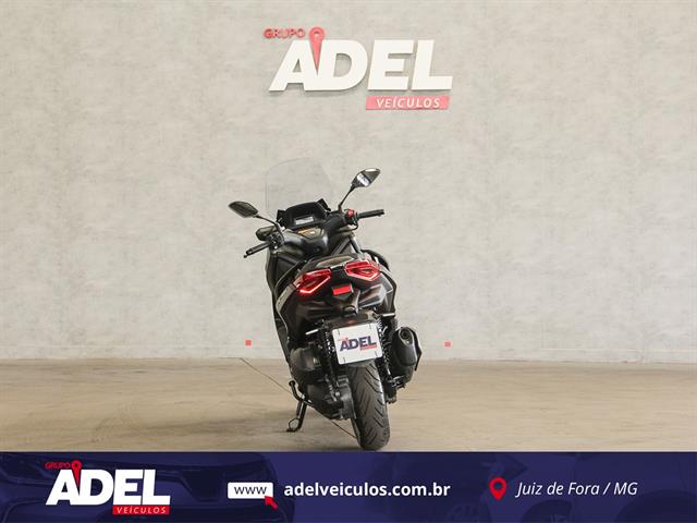 YAMAHA XMAX 250 CONNECTED 2025