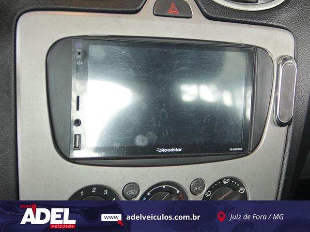 FORD FOCUS TITANIUM 2.0 16V FLEX 5P MEC. 2011