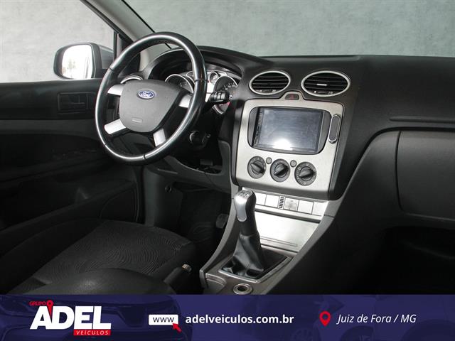 FORD FOCUS TITANIUM 2.0 16V FLEX 5P MEC. 2011