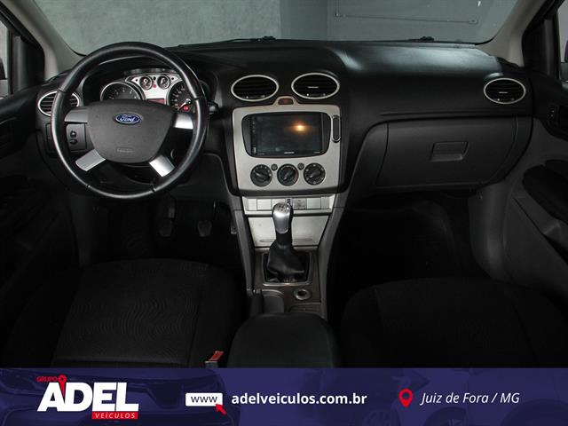 FORD FOCUS TITANIUM 2.0 16V FLEX 5P MEC. 2011