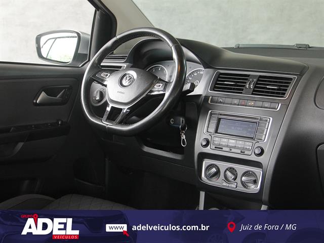 VOLKSWAGEN CROSSFOX 1.6 MI TOTAL FLEX 8V 5P 2015