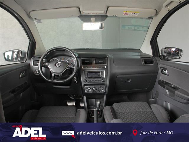 VOLKSWAGEN CROSSFOX 1.6 MI TOTAL FLEX 8V 5P 2015
