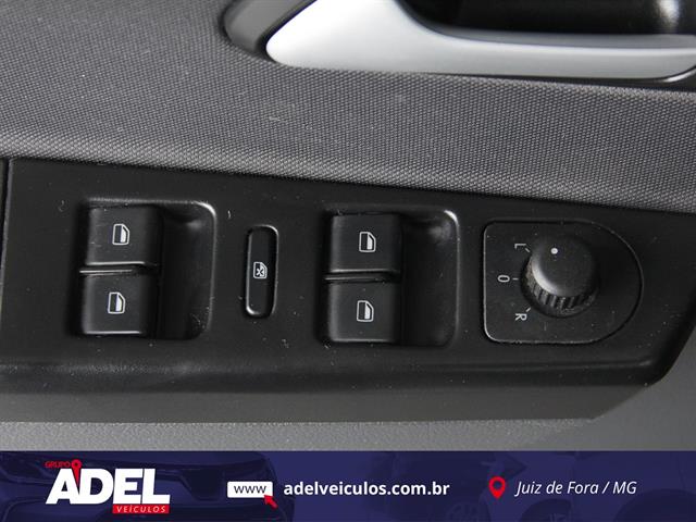 VOLKSWAGEN FOX COMFORTLINE 1.6 FLEX 8V 5P 2016