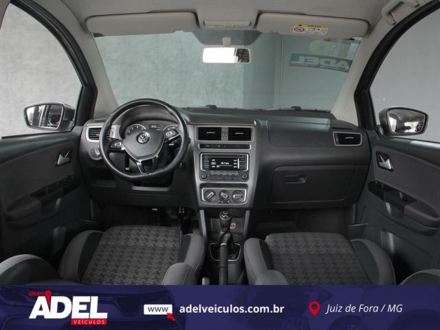 VOLKSWAGEN FOX COMFORTLINE 1.6 FLEX 8V 5P 2016