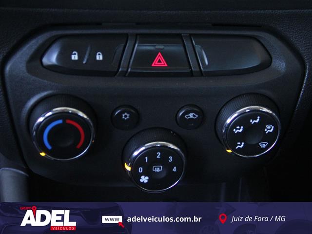 CHEVROLET ONIX HATCH LT 1.4 8V FLEXPOWER 5P MEC. 2013