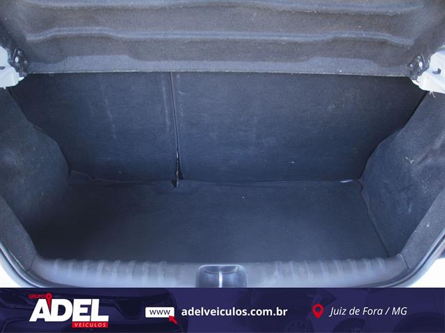 CHEVROLET ONIX HATCH LT 1.4 8V FLEXPOWER 5P MEC. 2013
