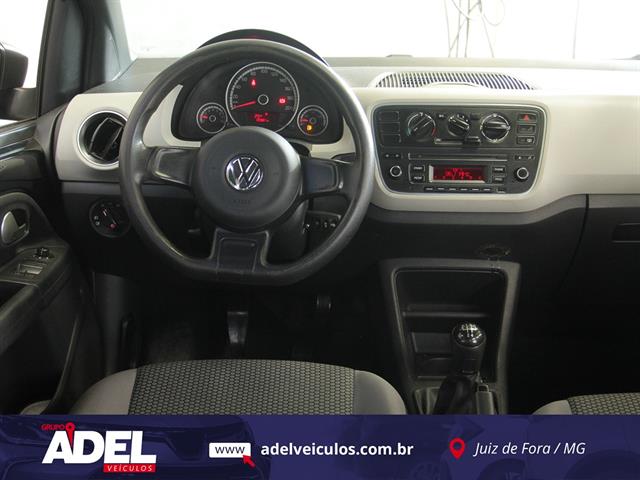 VOLKSWAGEN UP! TRACK 1.0 TOTAL FLEX 12V 5P 2017