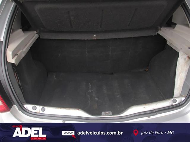 RENAULT SANDERO EXPRESSION HI-FLEX 1.6 8V 5P 2010
