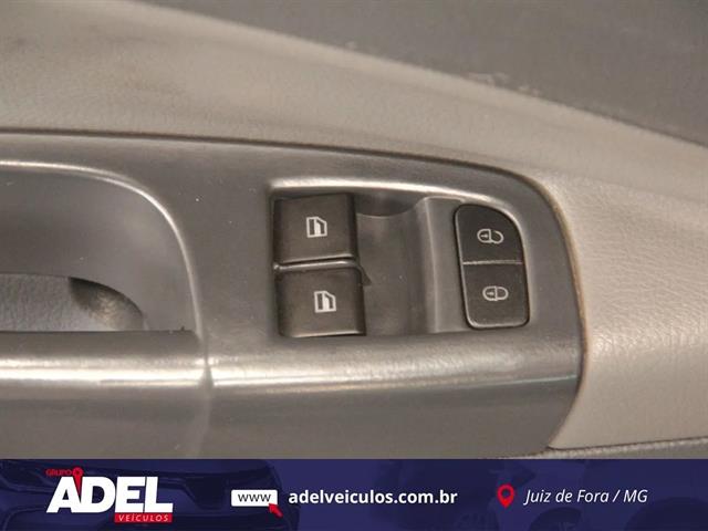 VOLKSWAGEN SAVEIRO CROSS 1.6 T.FLEX 16V CD 2015
